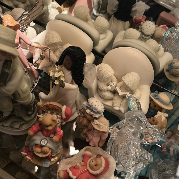 Collectible Figurine rare numbered🥳🥳❌❌ - Picture 6 of 8